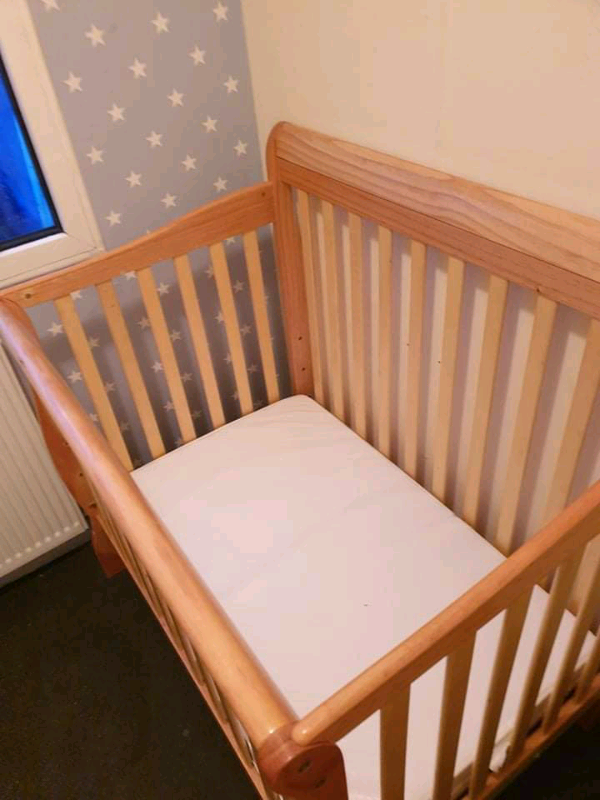 gumtree baby cot